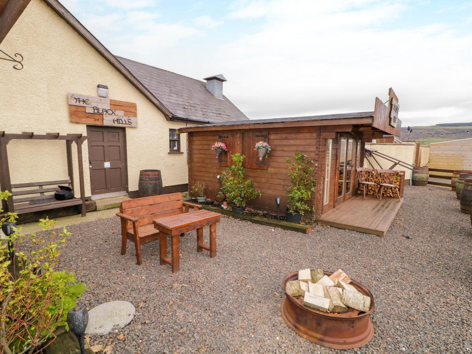Apache Falls Lodge Limavady Exterior foto